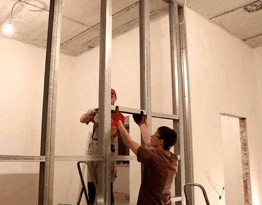 Монтаж стен и перегородок